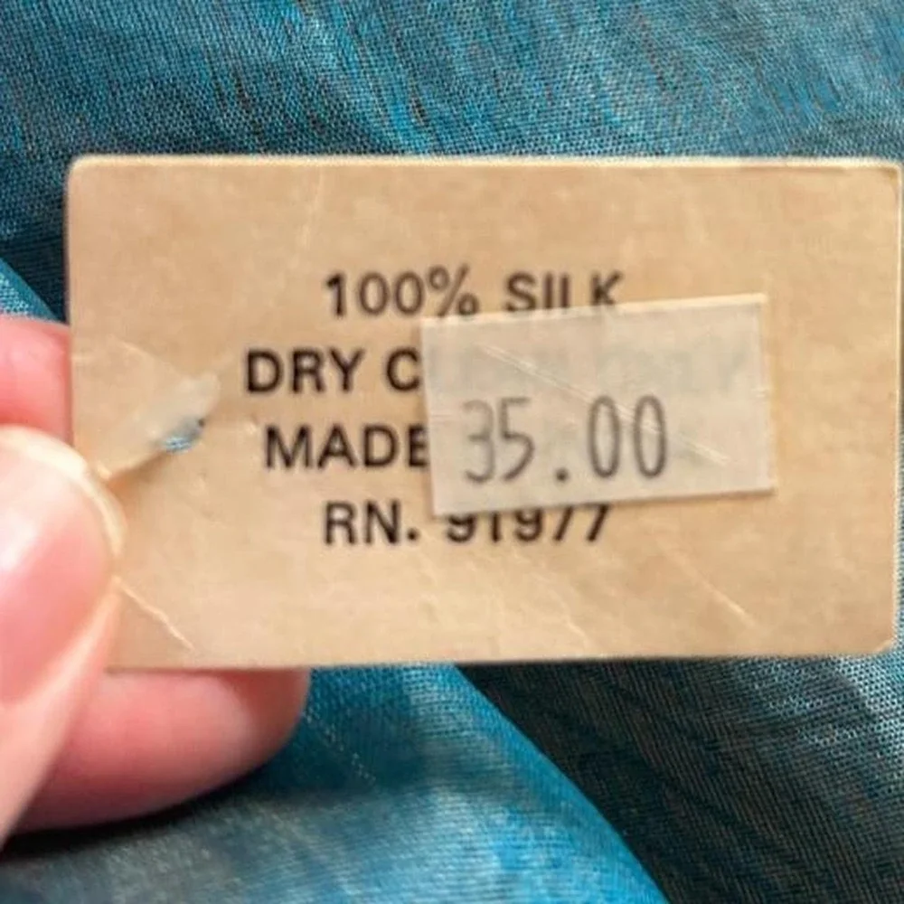 VTG IRIDESCENT 100% SILK OVERSIZED SHAWL WRAP
